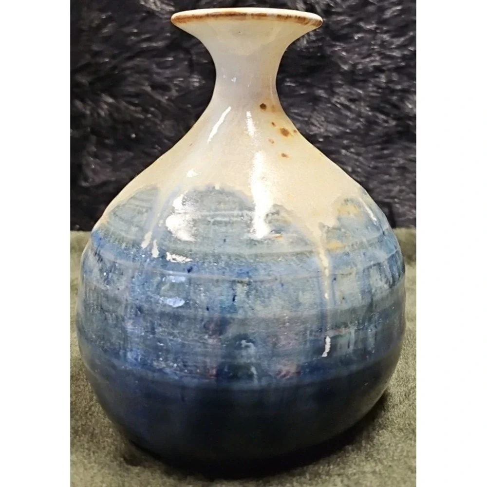 Vintage Small Gray and Blue Vase 6